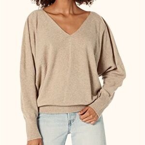 NWT Theory Cashmere Seamless Double V Sweater. Bright Oatmeal, Roomy Fit (Med)